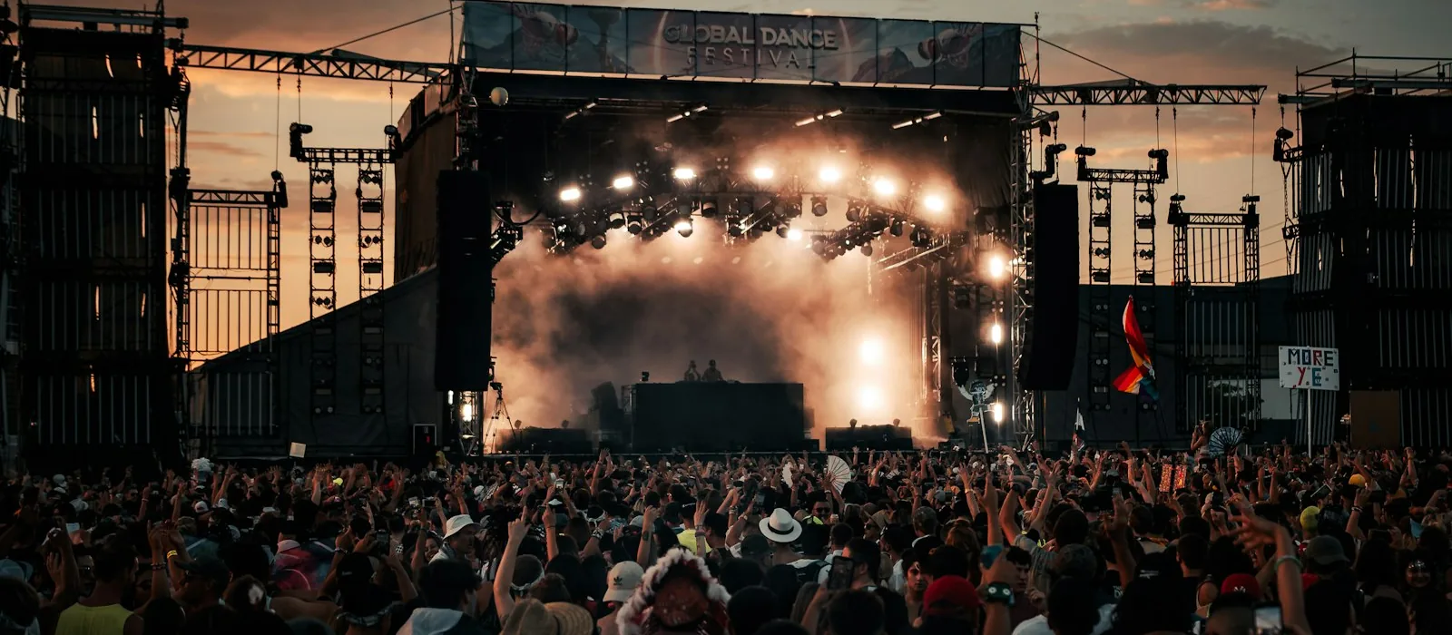 Bono Cultural Joven: 400 euros si cumples 18 en 2026